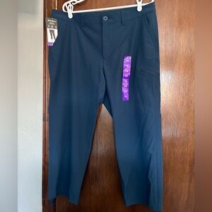 Eddie Bauer Ladies' Ripstop crop pant NWT size 14